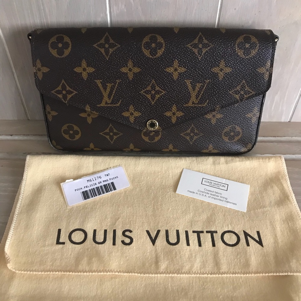 Authentic Mono Louie Vuitton Pochette Felicie!!!